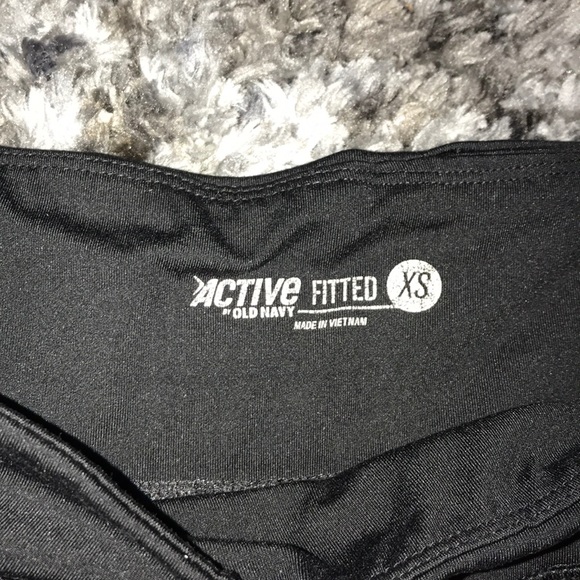 Old Navy Active Cropped Leggings - Picture 2 of 3
